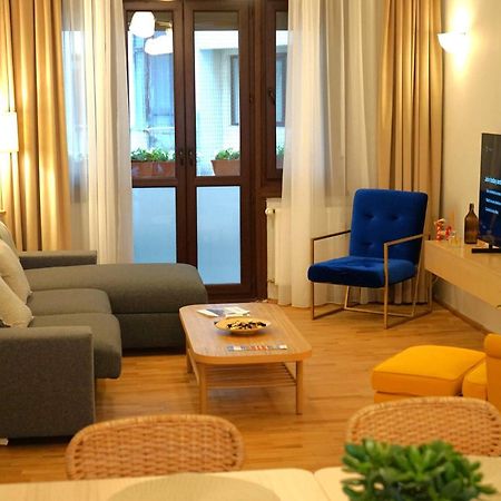 Spacious 3Br, 2Bt With 5 Balconies بوخارست المظهر الخارجي الصورة