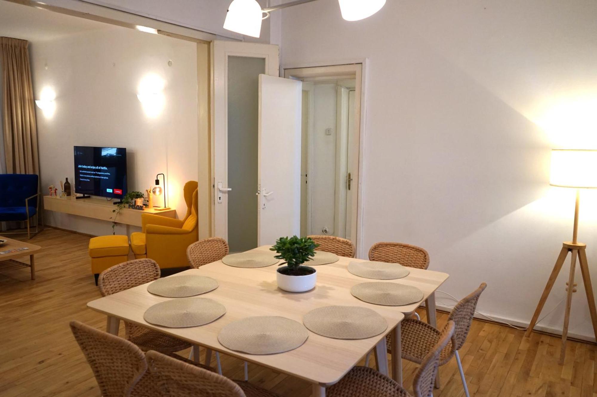 Spacious 3Br, 2Bt With 5 Balconies بوخارست المظهر الخارجي الصورة